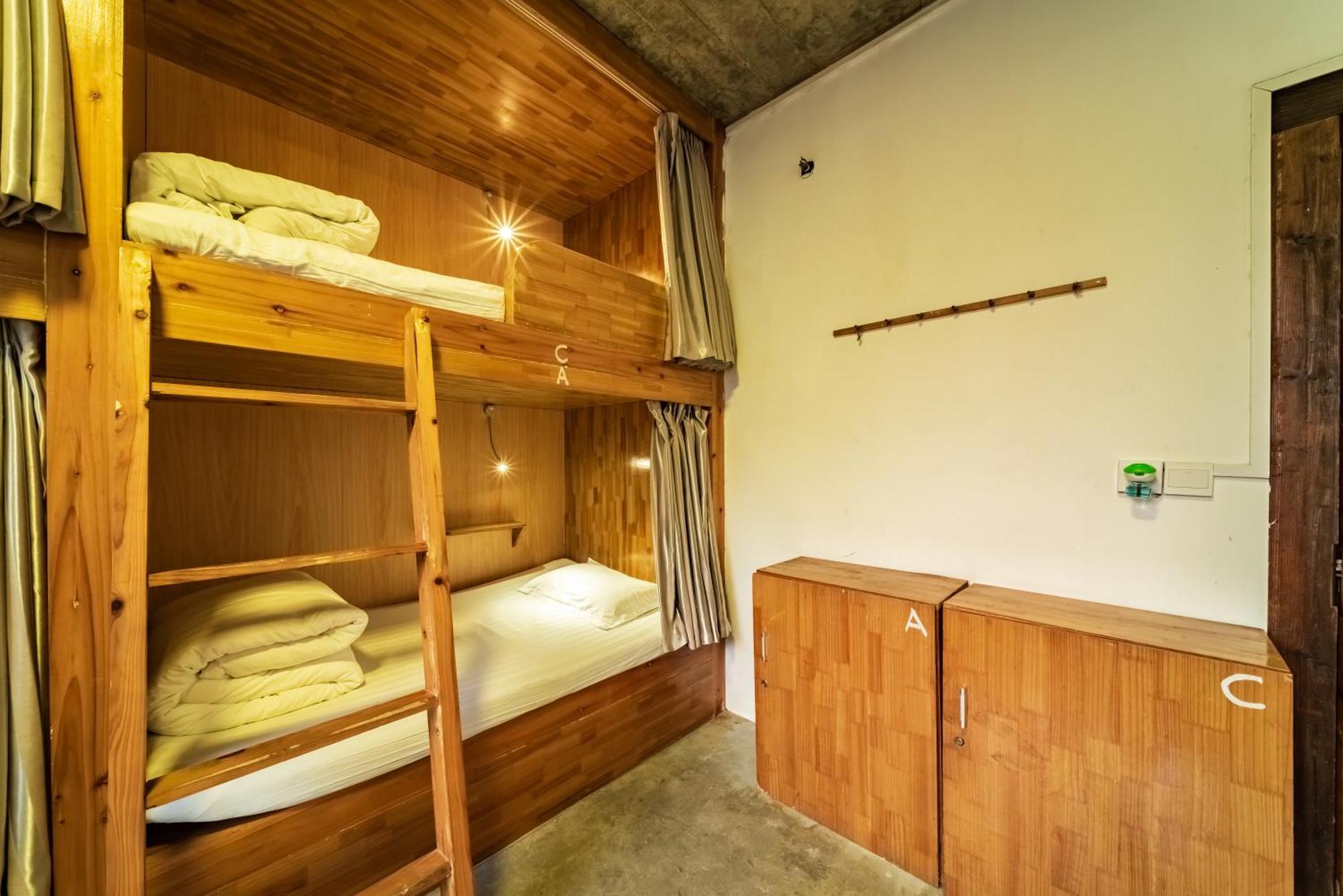 Yangshuo Sudder Street Guesthouse Номер фото