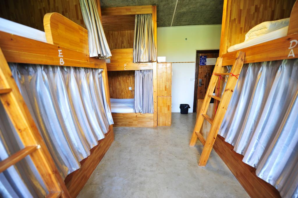 Yangshuo Sudder Street Guesthouse Номер фото